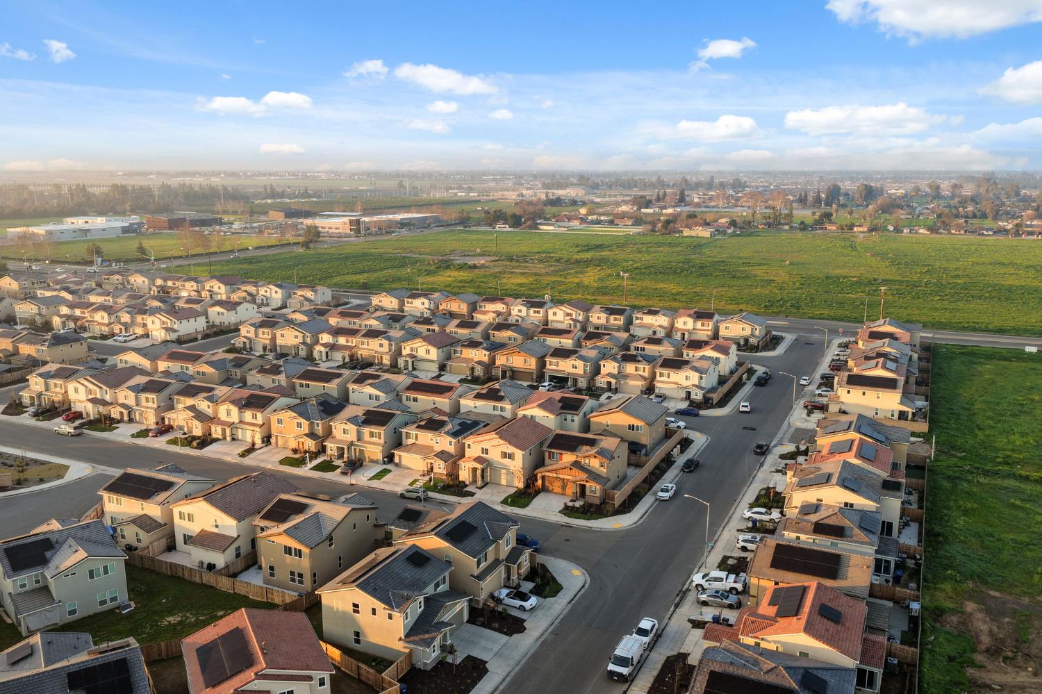 6672 E Washington Ave, Fresno, CA 93727