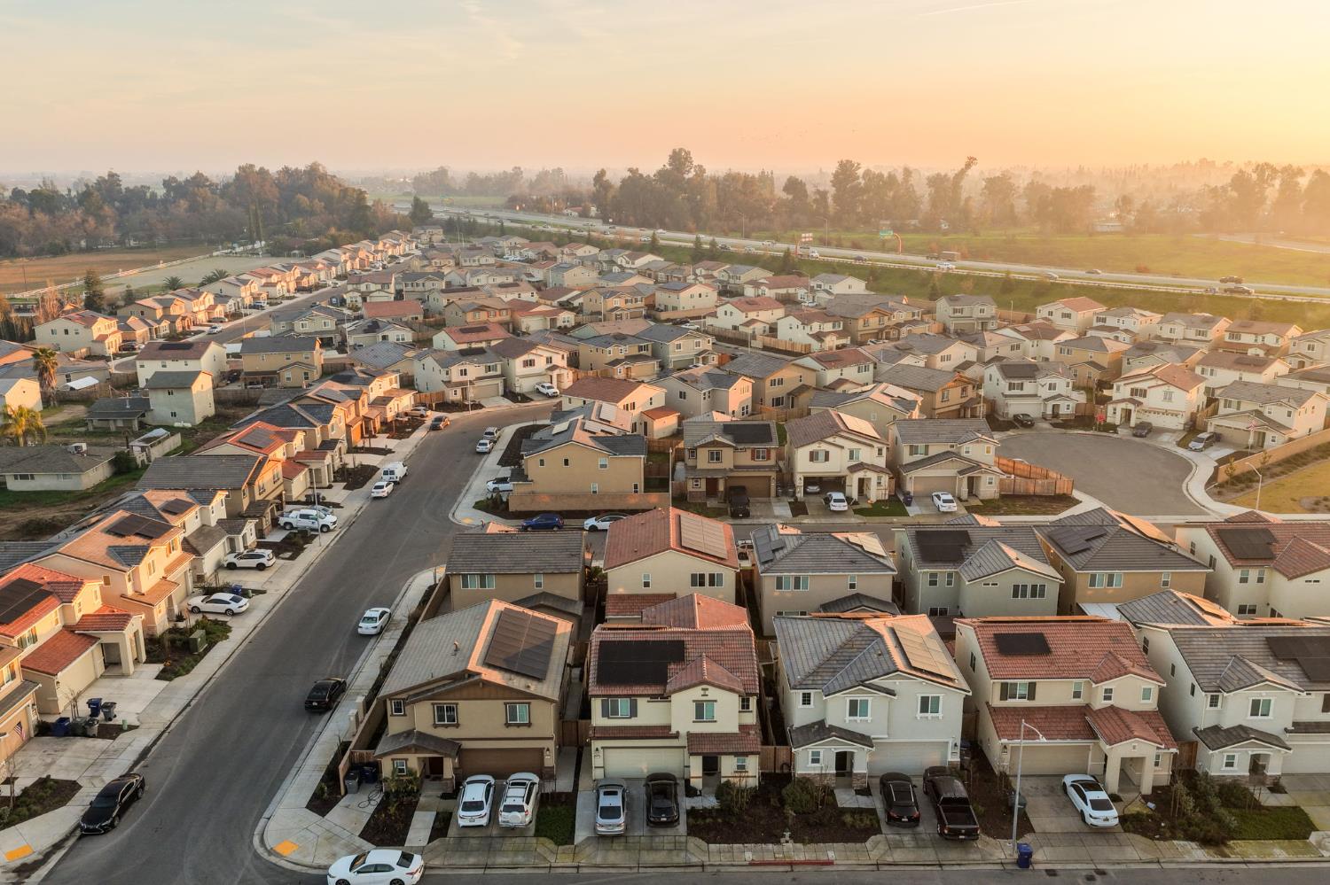 6672 E Washington Ave, Fresno, CA 93727