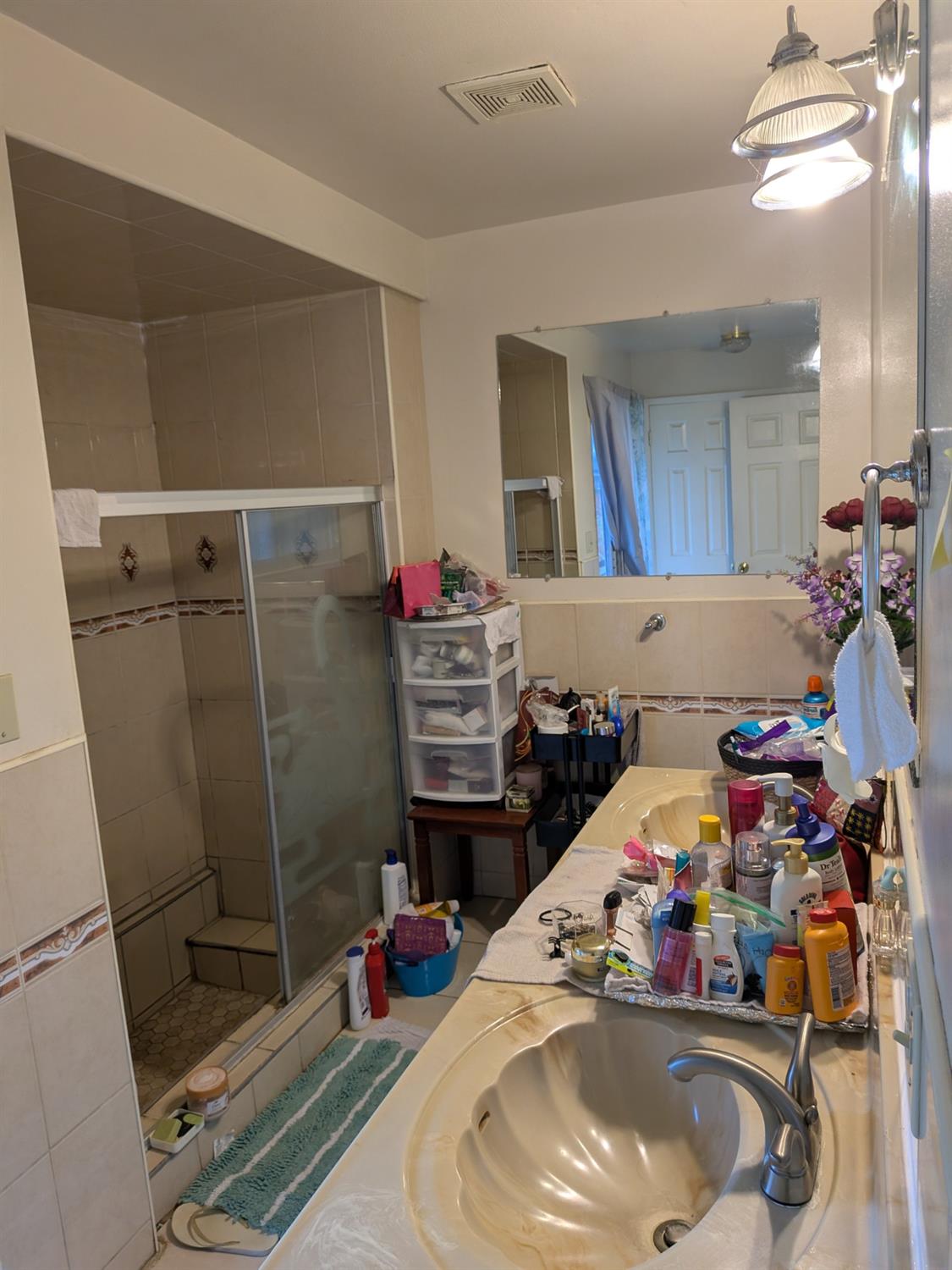 5209 N Angus Ave, Fresno, CA 93710