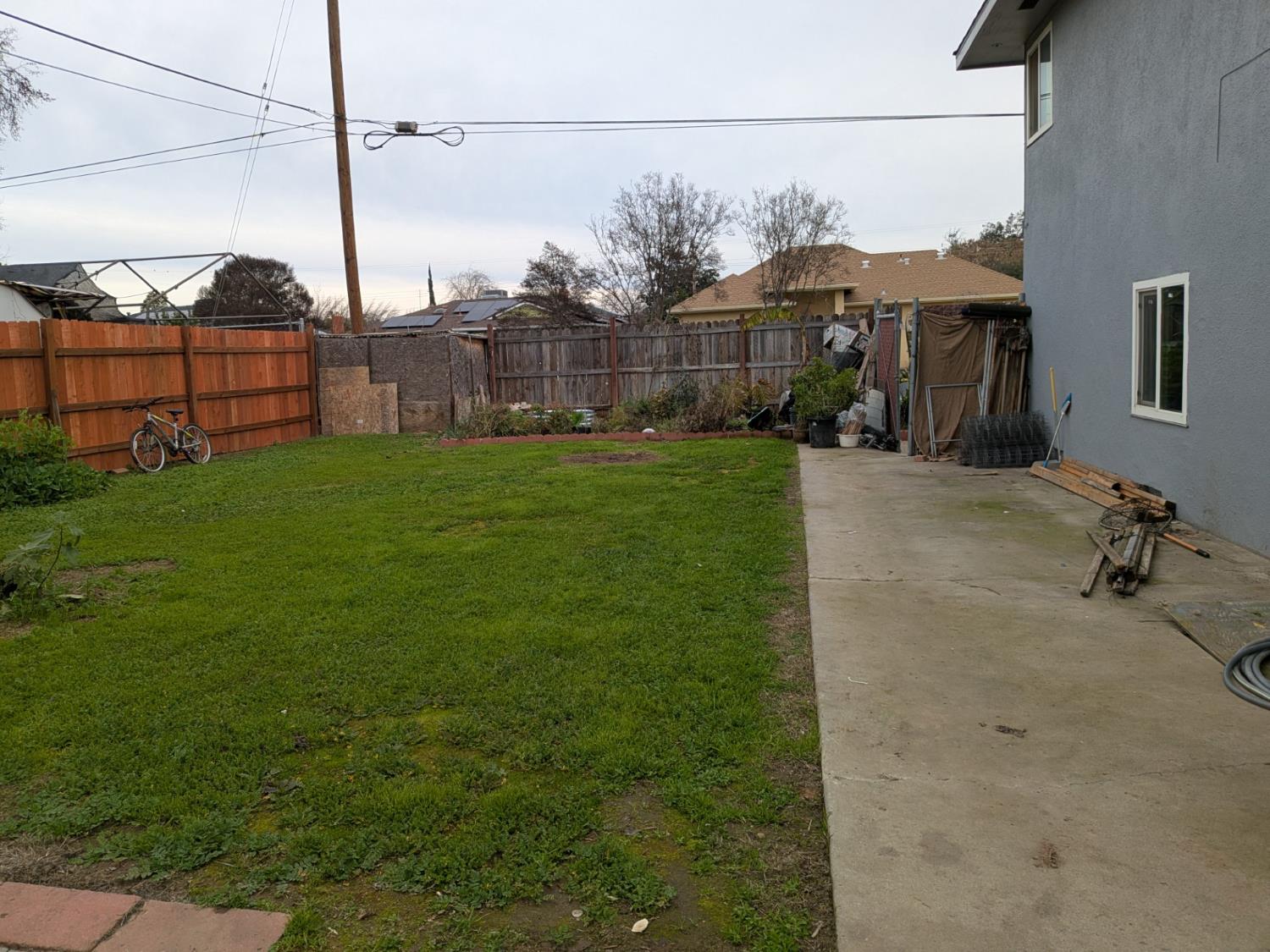 5209 N Angus Ave, Fresno, CA 93710