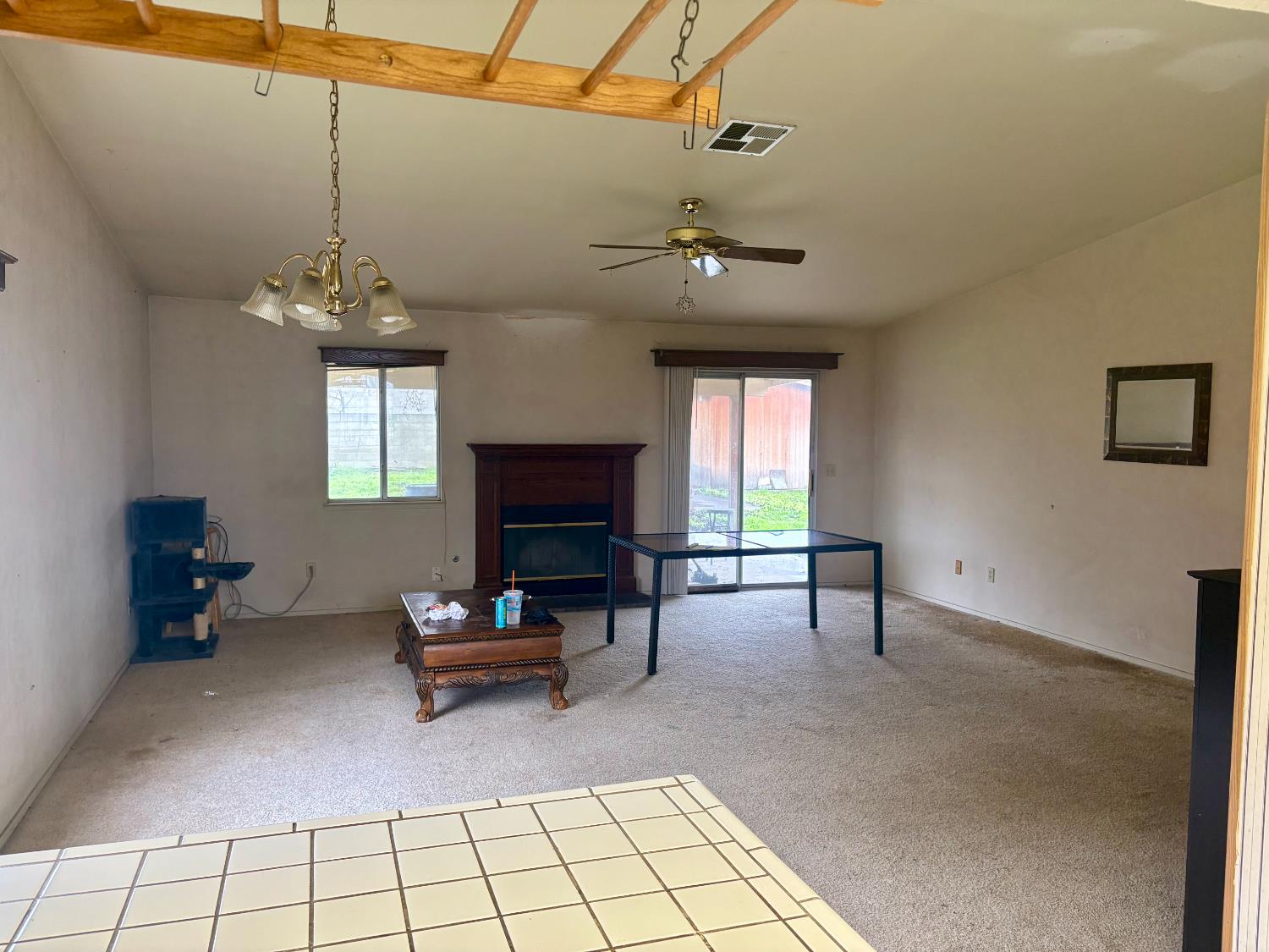 1900 E College Ave, Visalia, CA 93292