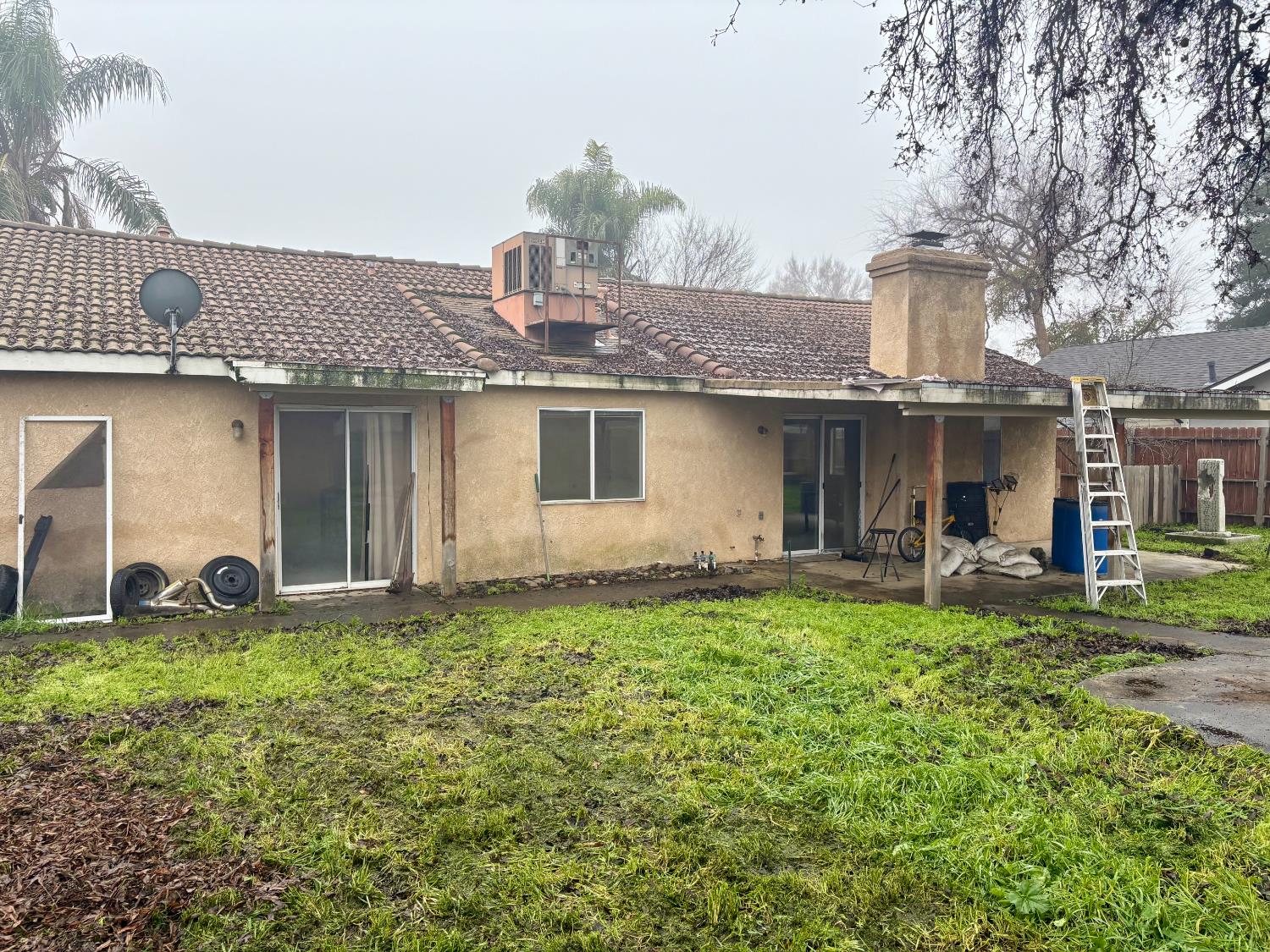 1900 E College Ave, Visalia, CA 93292