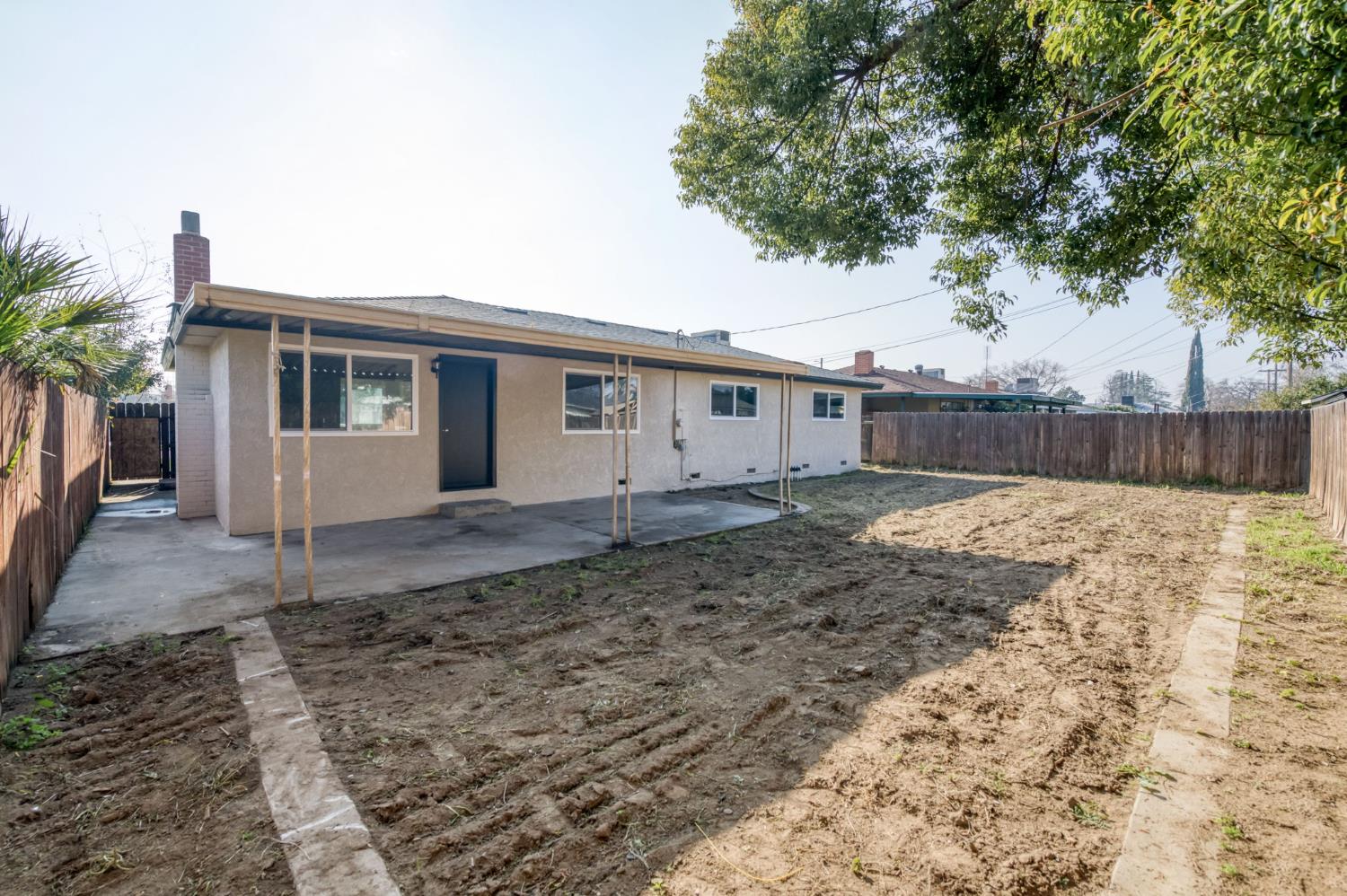 4031 E Pontiac Way, Fresno, CA 93726