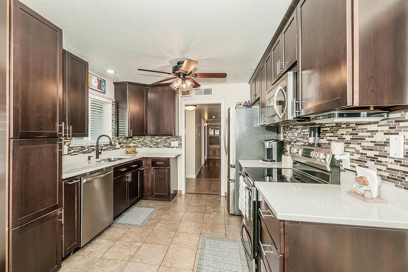 5499 N Bond St, Fresno, CA 93710