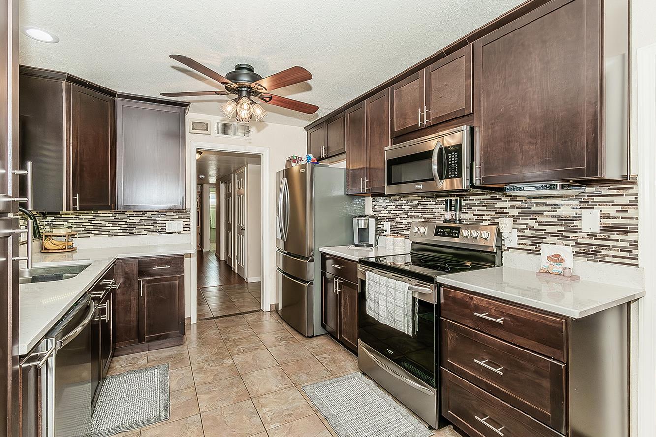 5499 N Bond St, Fresno, CA 93710