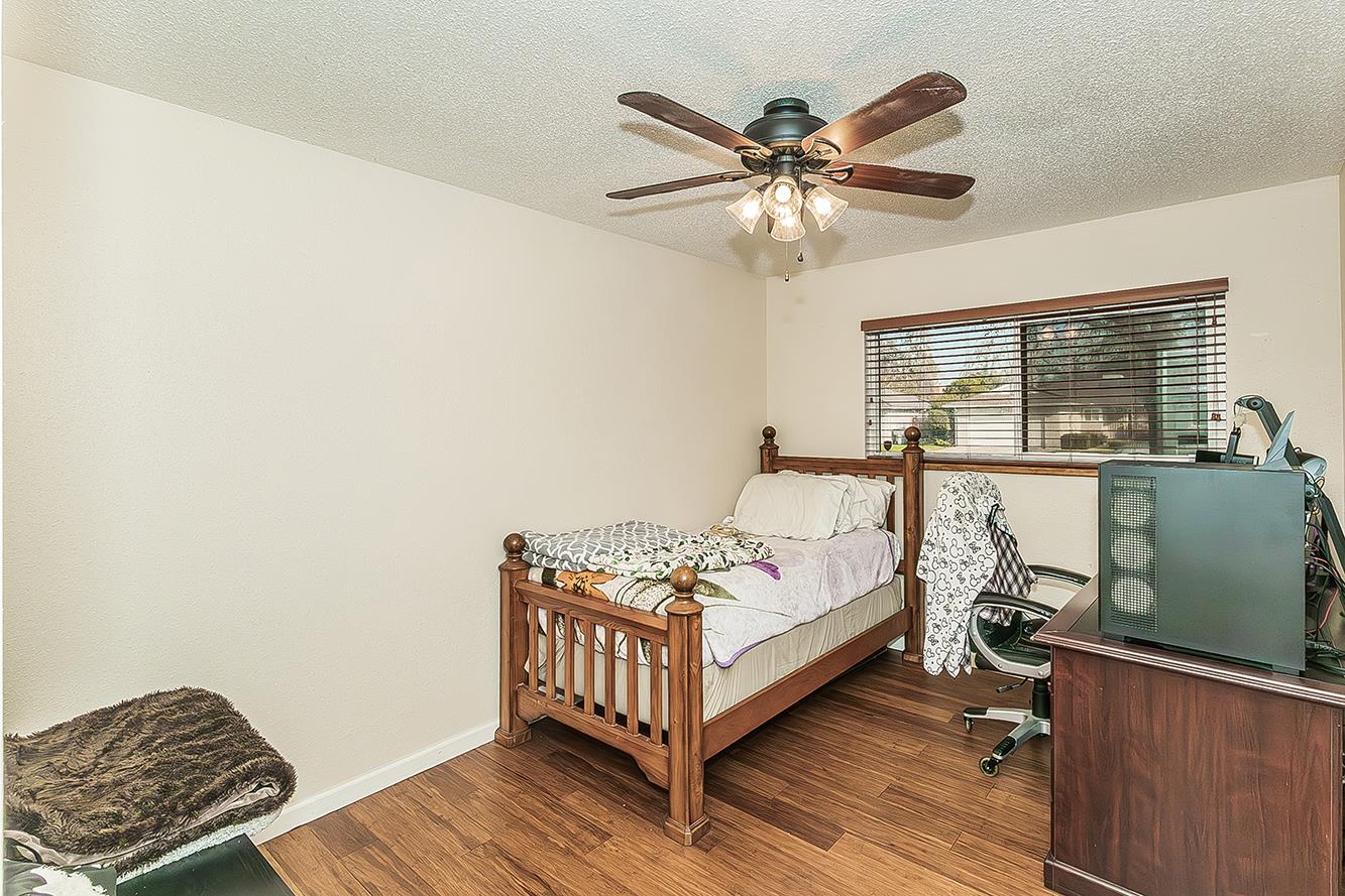 5499 N Bond St, Fresno, CA 93710