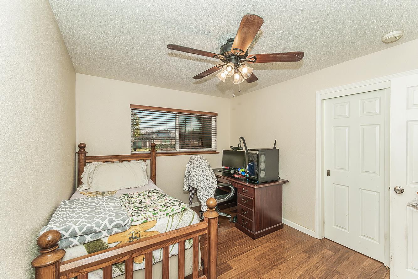 5499 N Bond St, Fresno, CA 93710