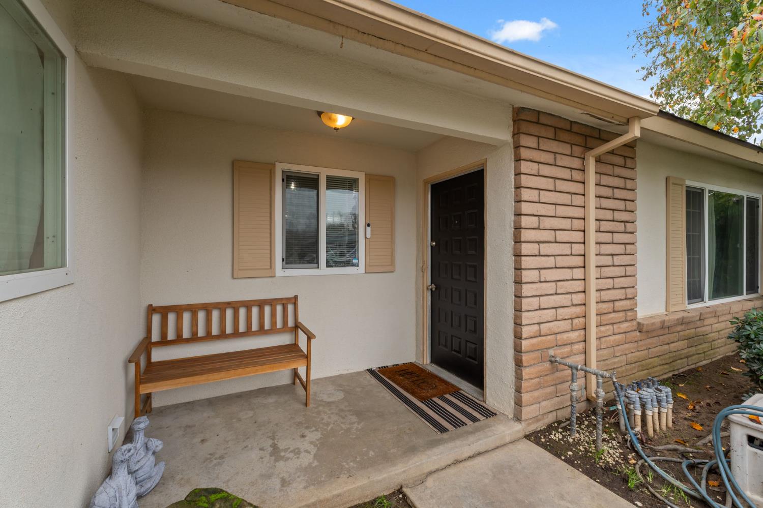 4665 W Ashcroft Ave, Fresno, CA 93722