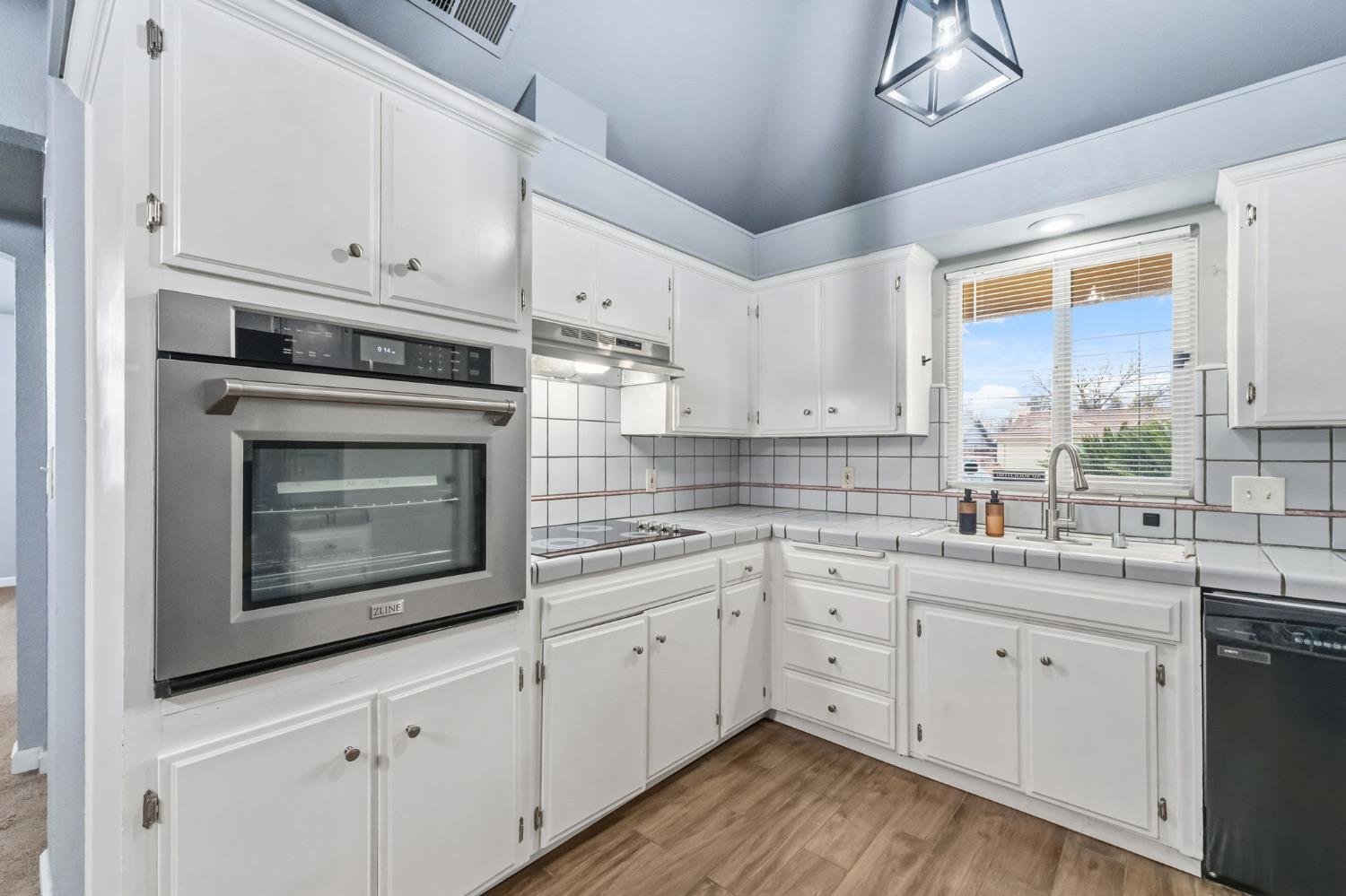 4665 W Ashcroft Ave, Fresno, CA 93722