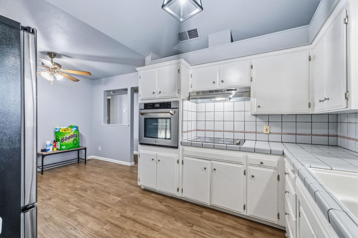 4665 W Ashcroft Ave, Fresno, CA 93722