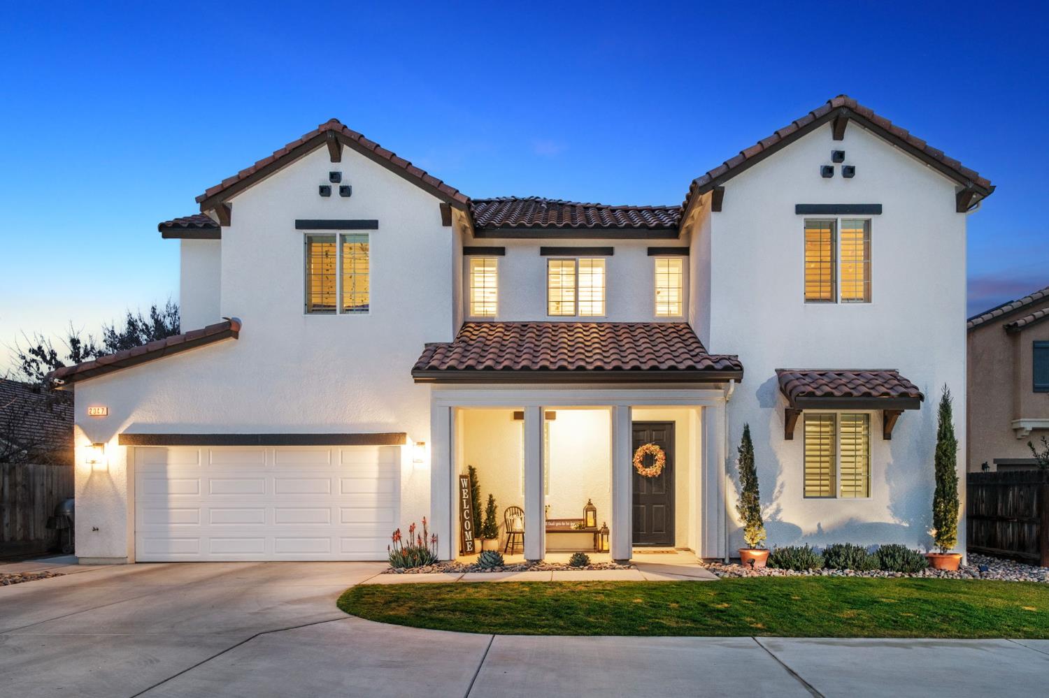 2047 Menlo Ave, Clovis, CA 93611