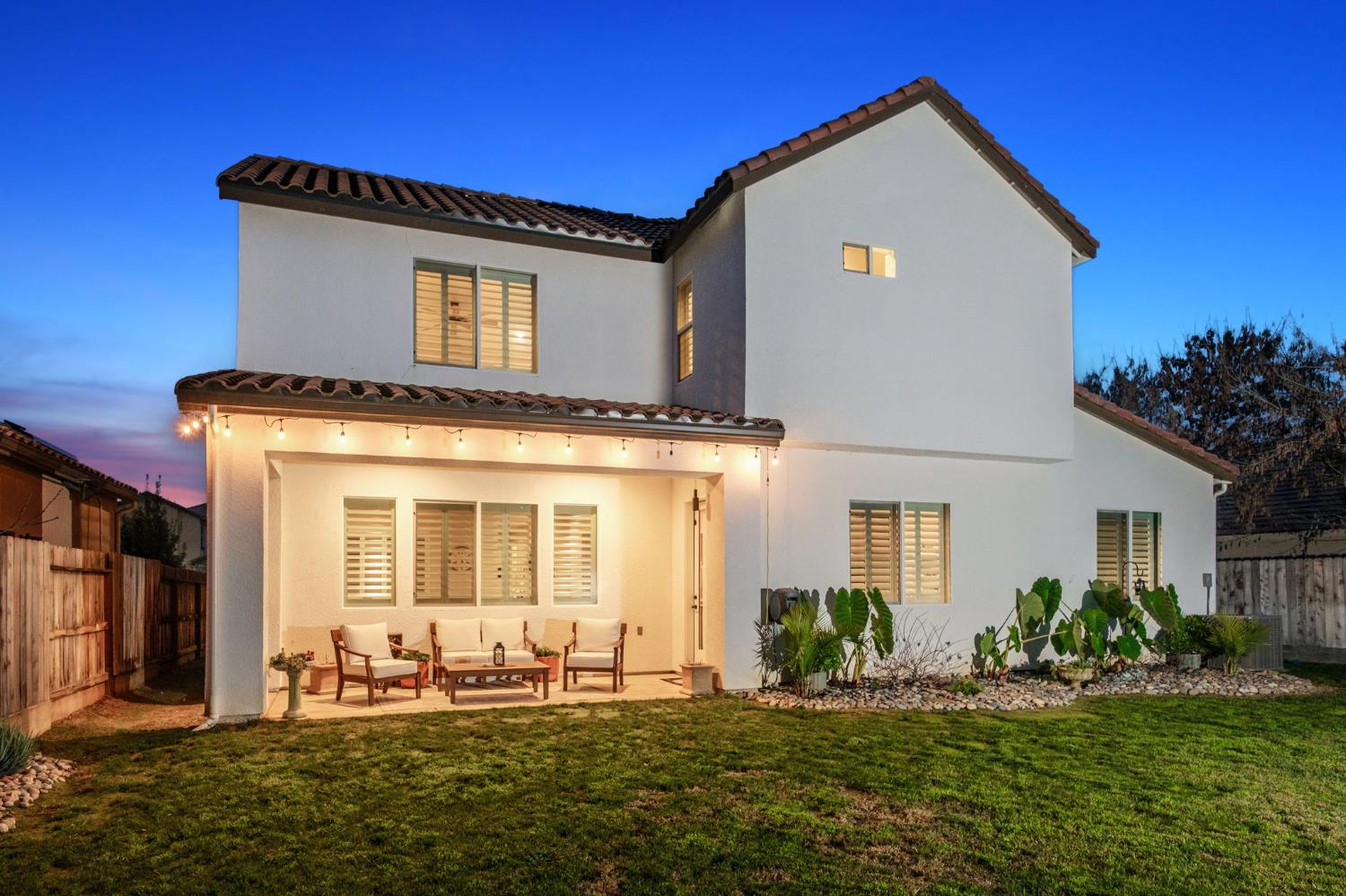 2047 Menlo Ave, Clovis, CA 93611