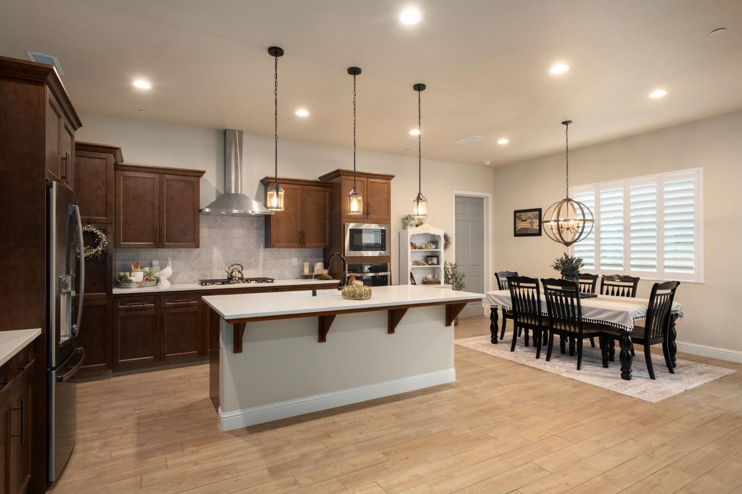 2047 Menlo Ave, Clovis, CA 93611