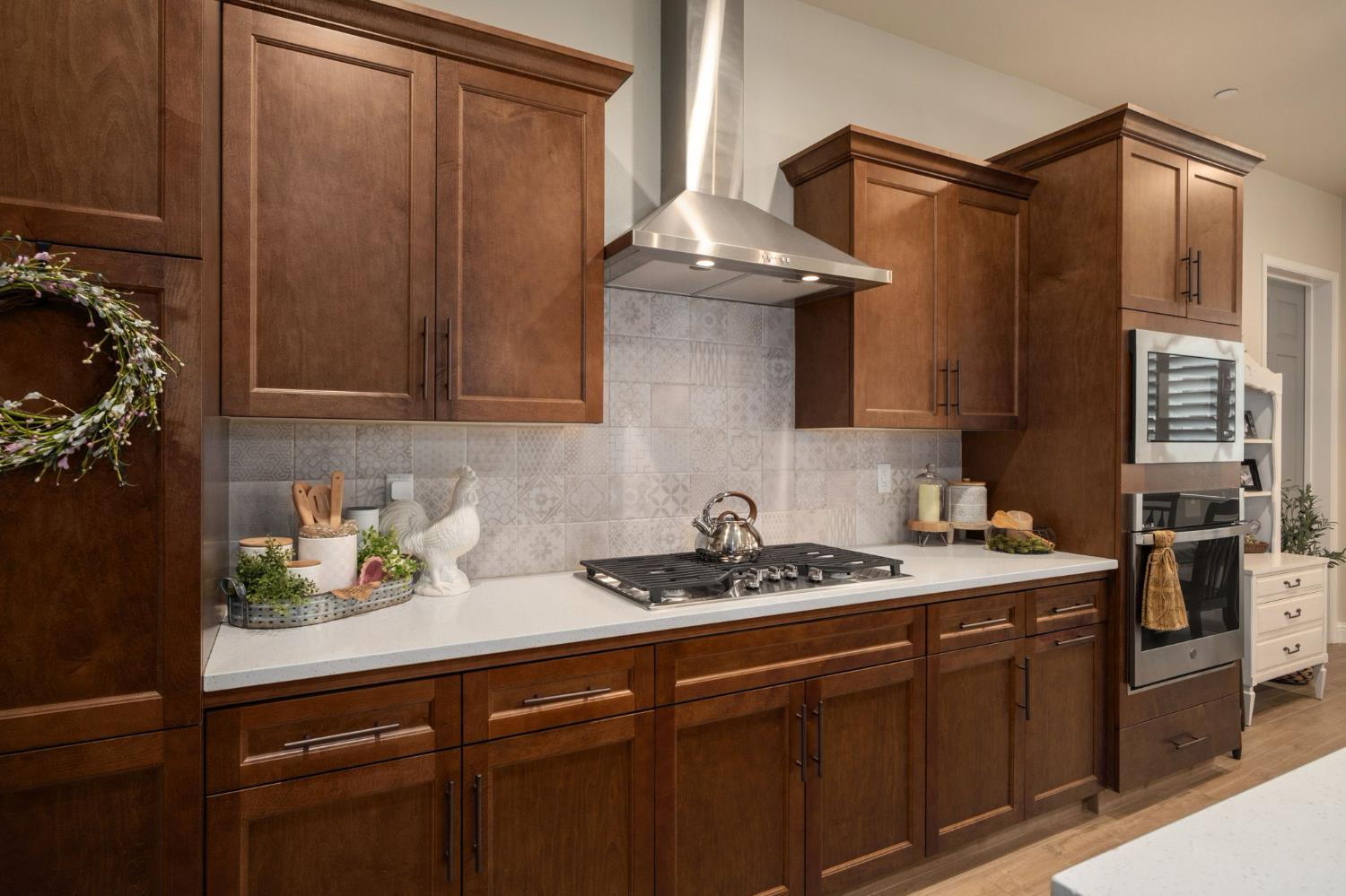 2047 Menlo Ave, Clovis, CA 93611