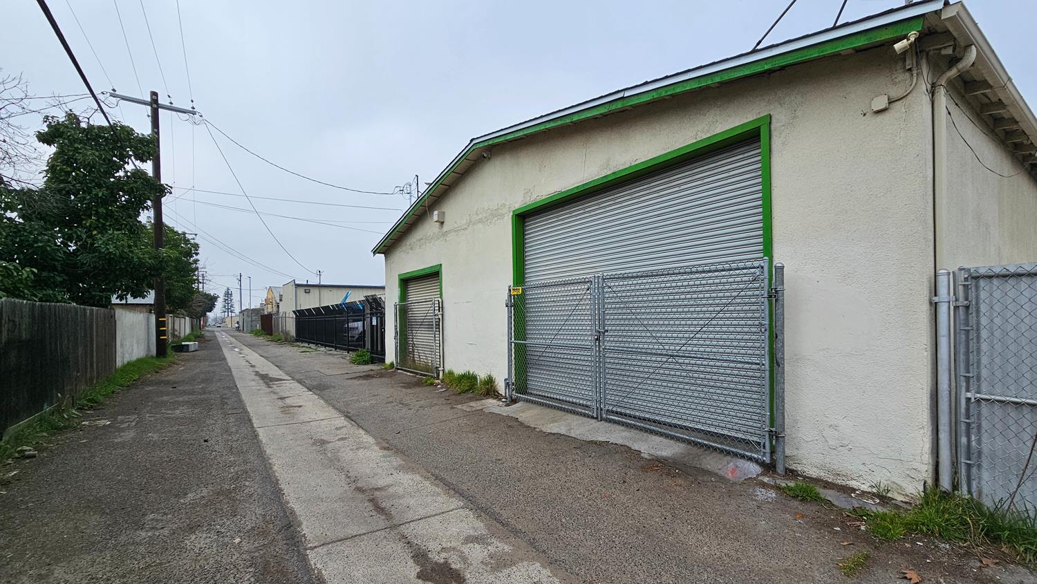 4330 E Belmont Ave, Fresno, CA 93702