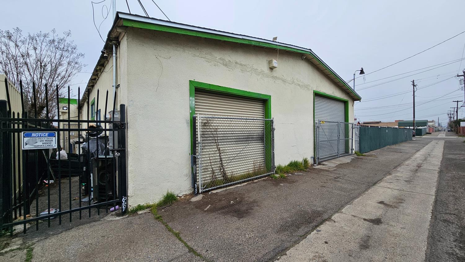 4330 E Belmont Ave, Fresno, CA 93702