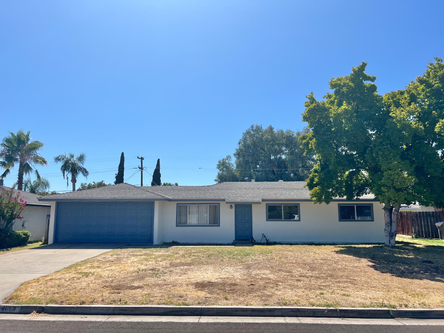 4069 N Sunnyside Ave, Fresno, CA 93727