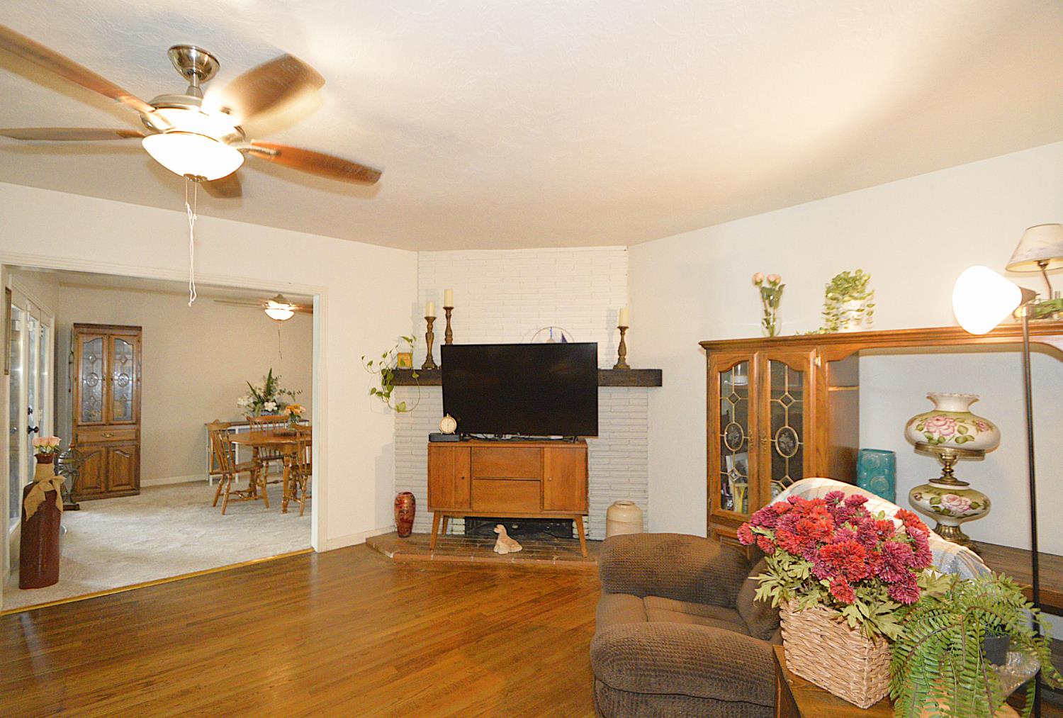 1708 W Andrews Ave, Fresno, CA 93705