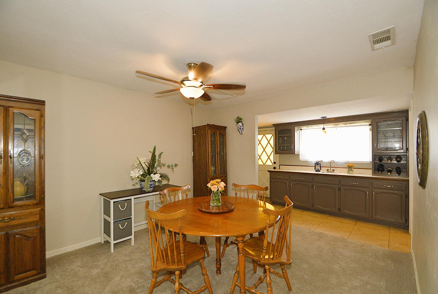 1708 W Andrews Ave, Fresno, CA 93705