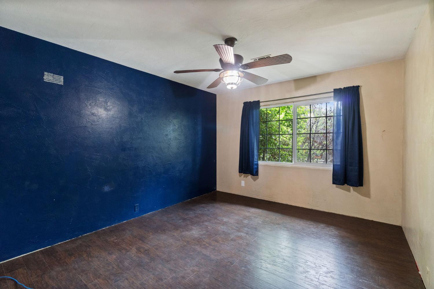 10730 17th Ave, Lemoore, CA 93245