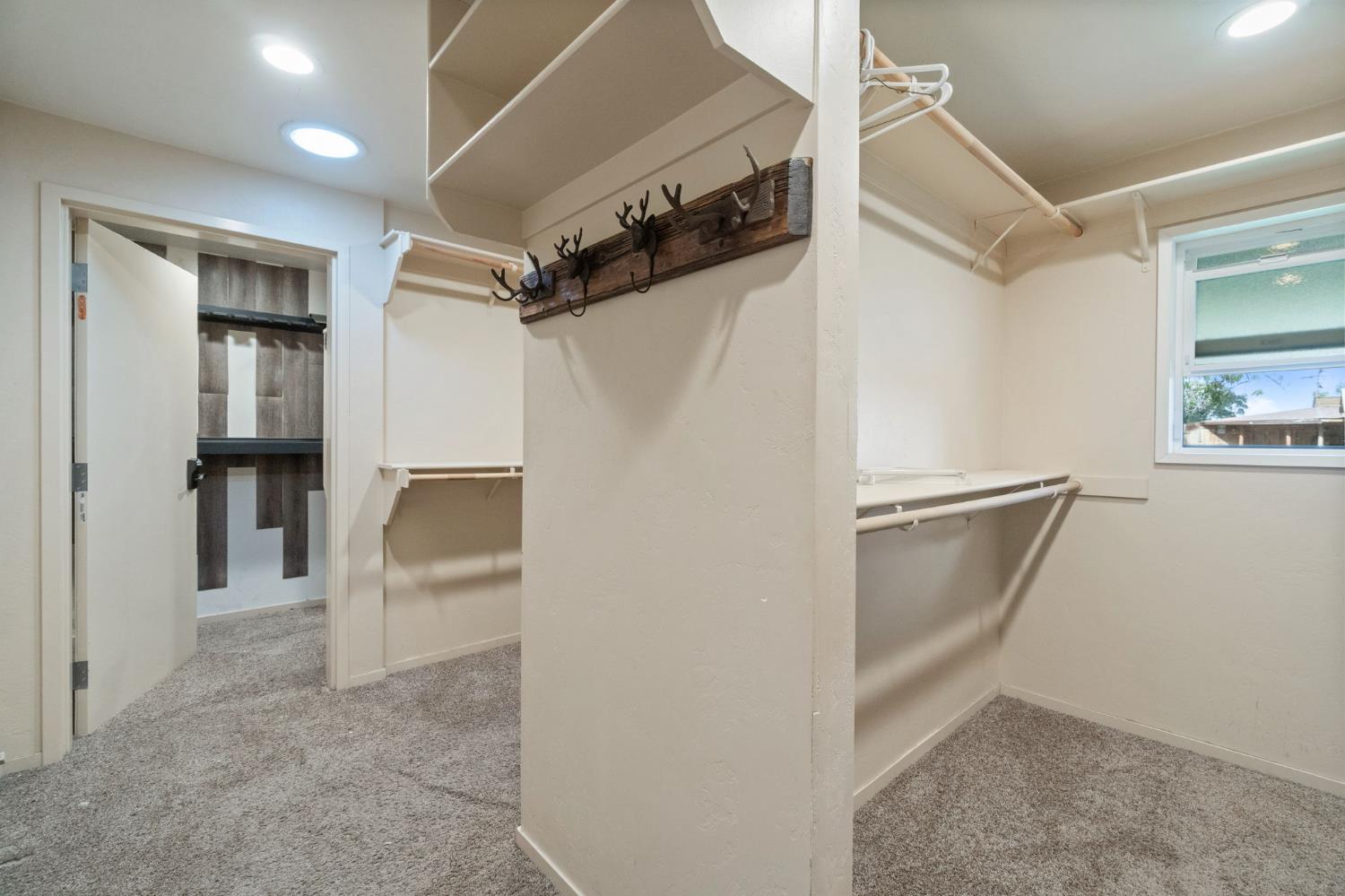 10730 17th Ave, Lemoore, CA 93245