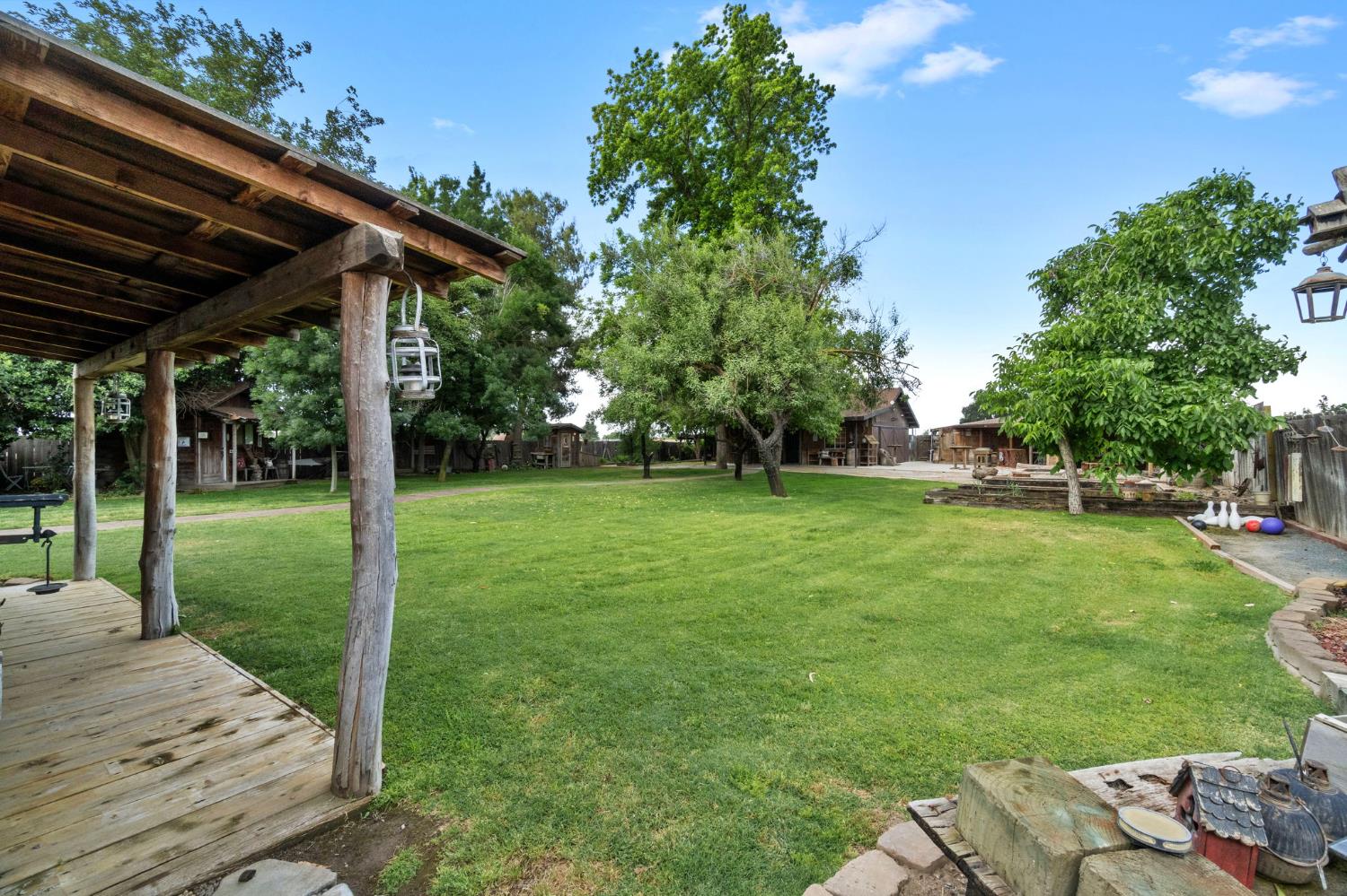 10730 17th Ave, Lemoore, CA 93245