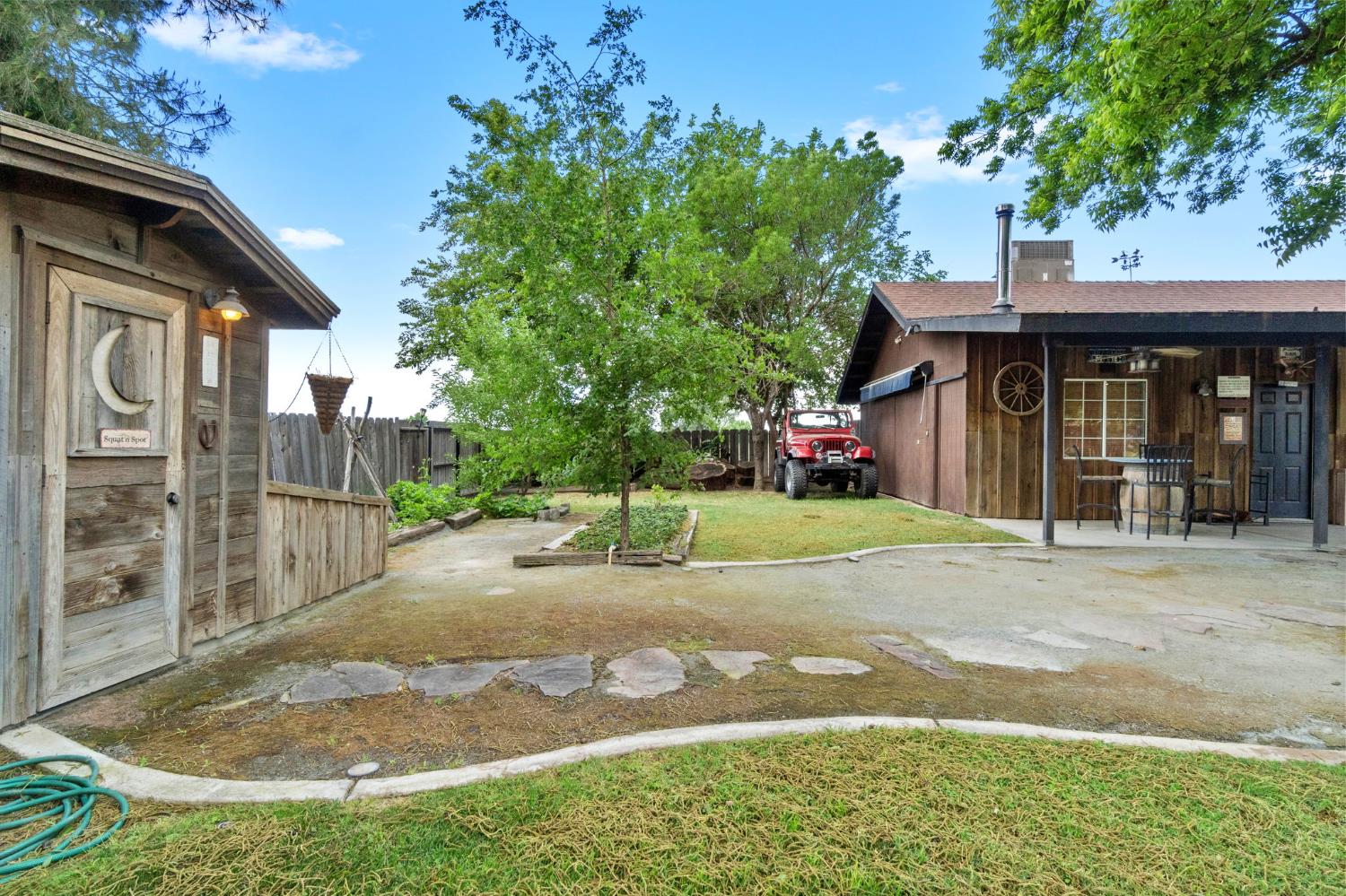 10730 17th Ave, Lemoore, CA 93245