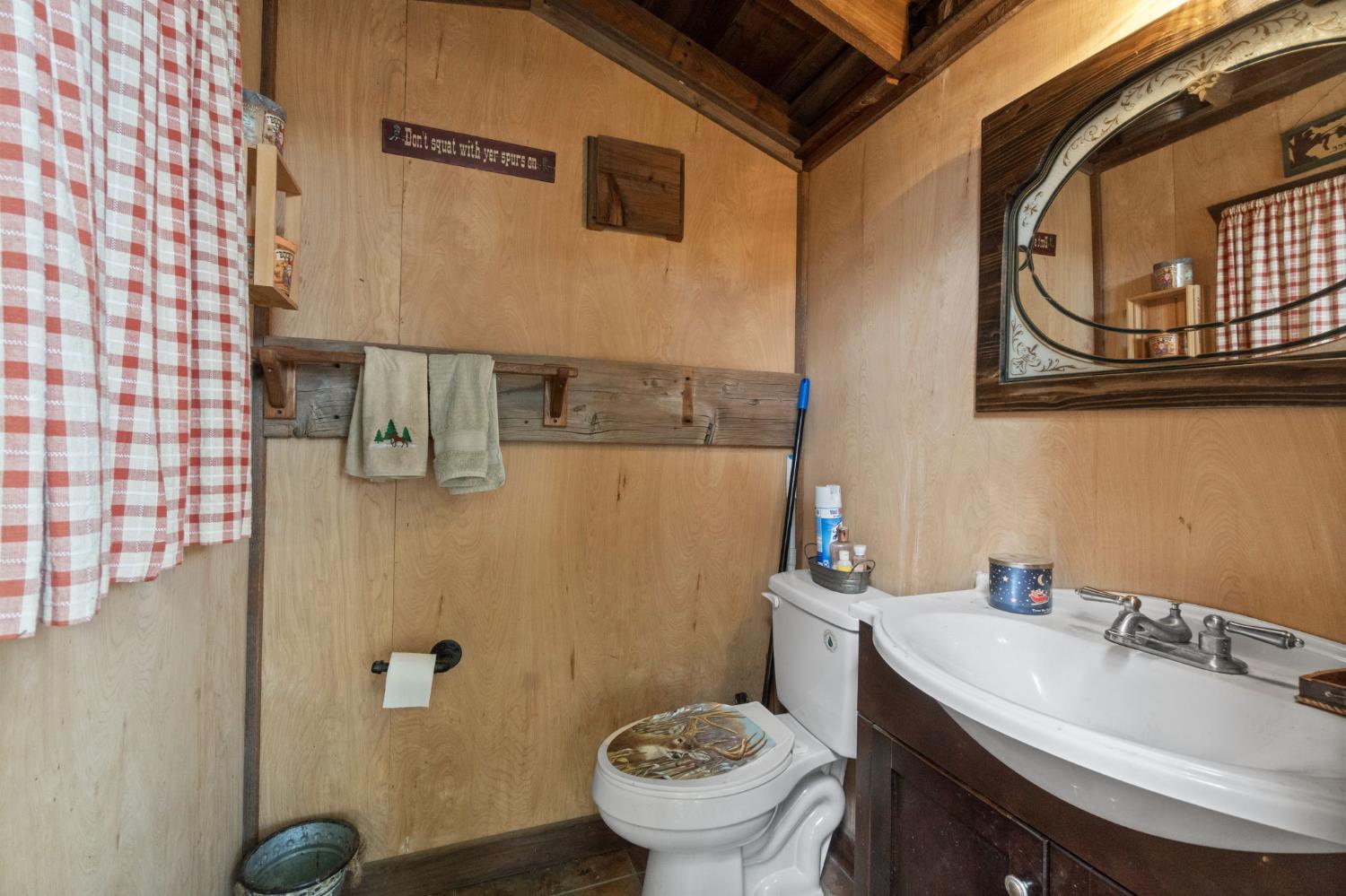 10730 17th Ave, Lemoore, CA 93245