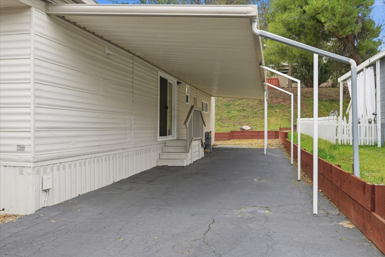 39678 Road 425B #52, Oakhurst, CA 93644