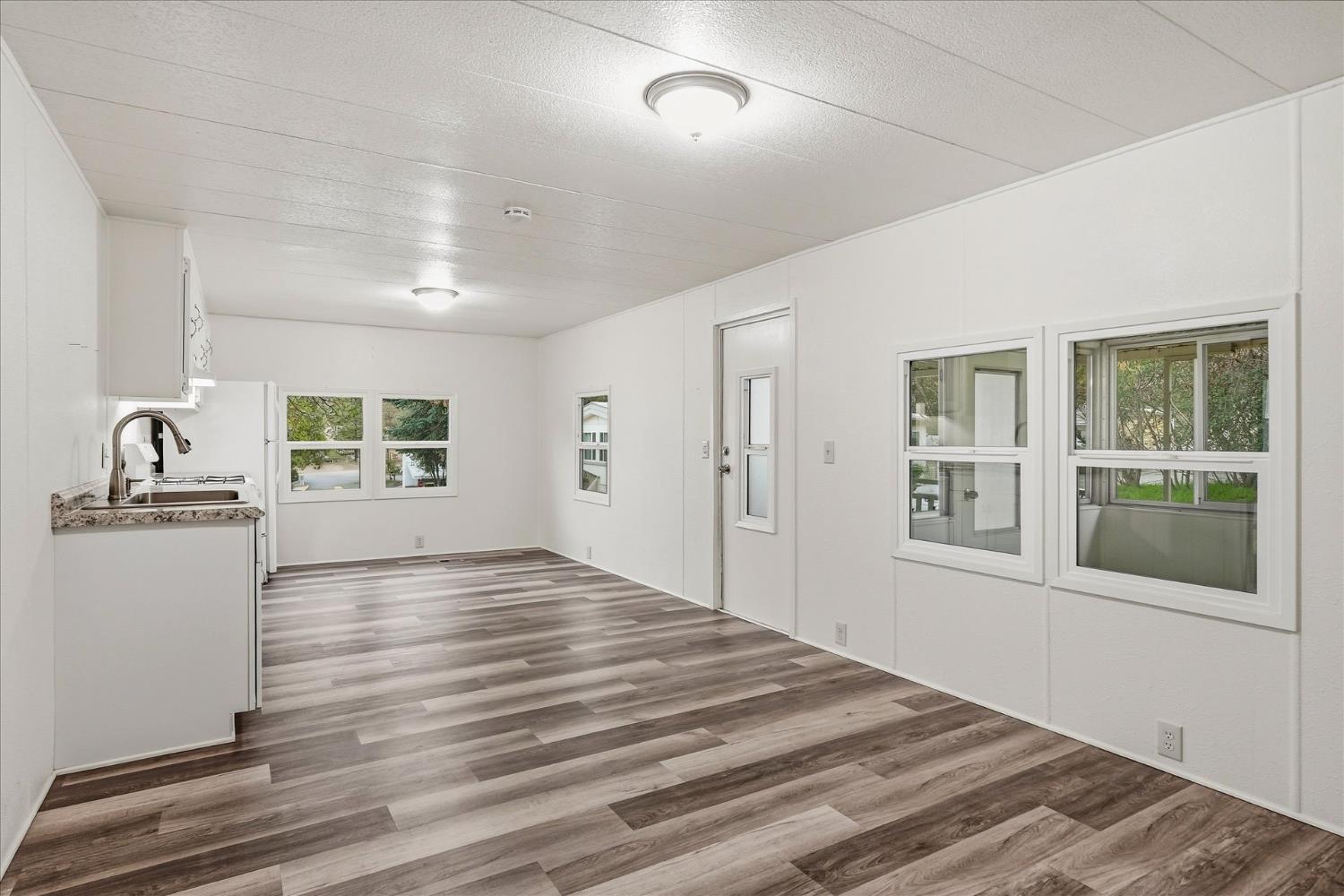 39678 Road 425B #52, Oakhurst, CA 93644