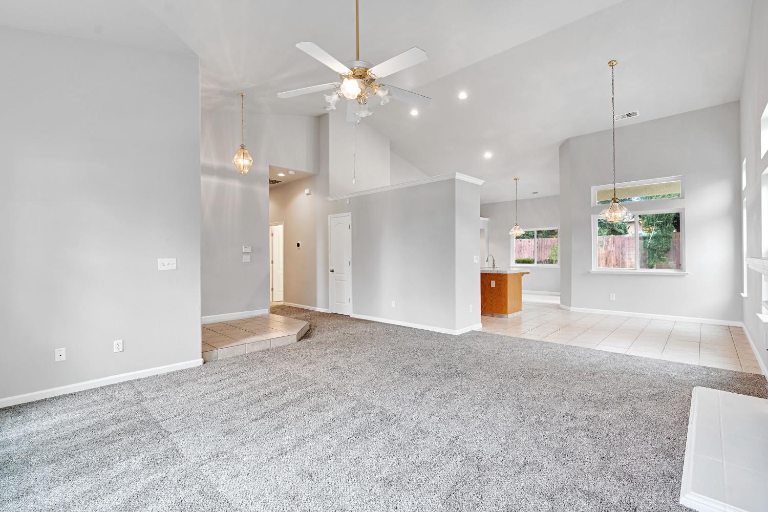 9629 N Paula Ave, Fresno, CA 93720