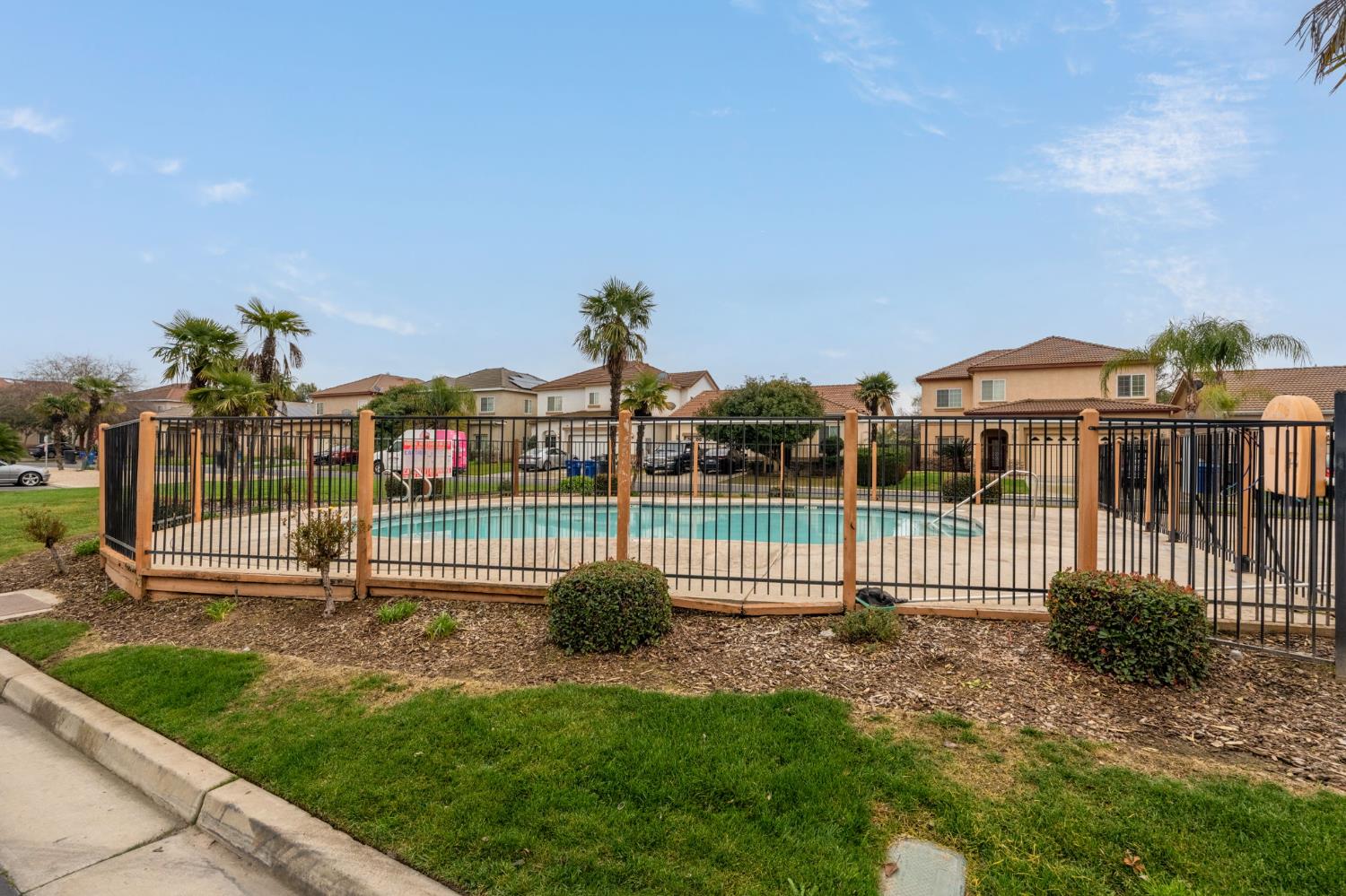 2868 Casty Ct., Sanger, CA 93657