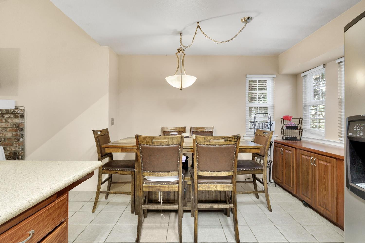 5093 W Los Altos, Fresno, CA 93702