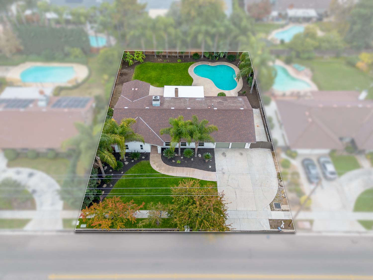 2589 W Barstow Ave, Fresno, CA 93711