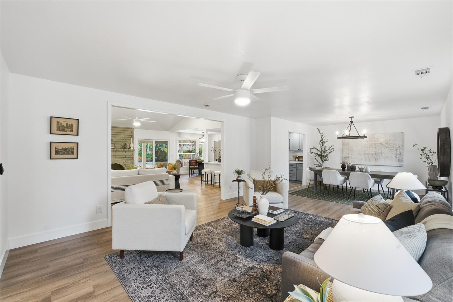 2589 W Barstow Ave, Fresno, CA 93711