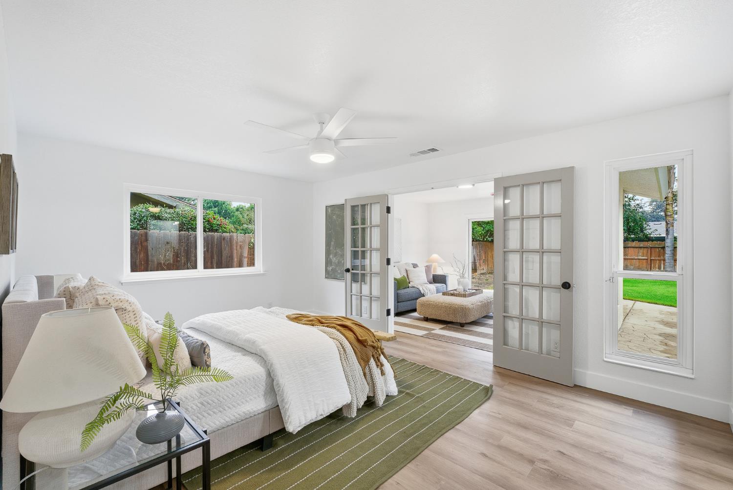 2589 W Barstow Ave, Fresno, CA 93711