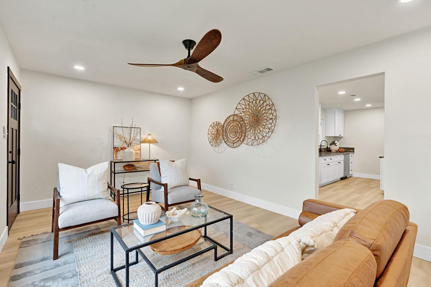 4676 E Orleans Ave, Fresno, CA 93702