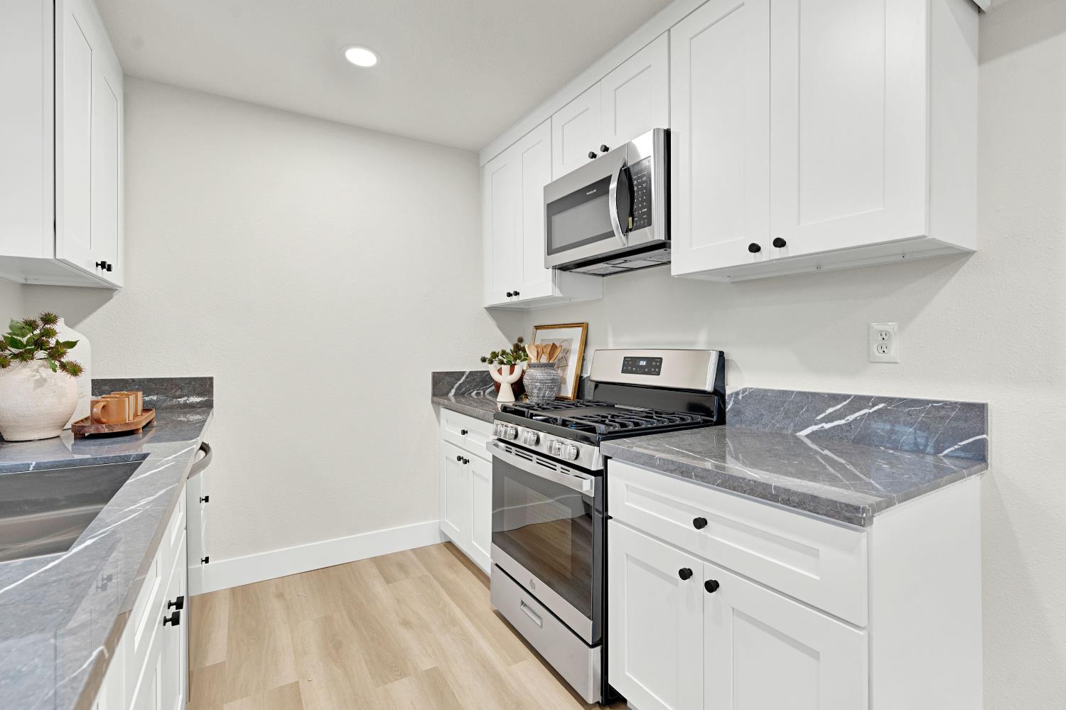 4676 E Orleans Ave, Fresno, CA 93702