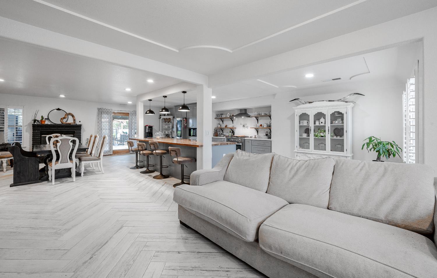 31144 James Ave, Madera, CA 93636