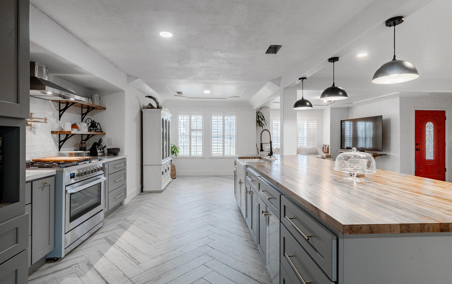 31144 James Ave, Madera, CA 93636