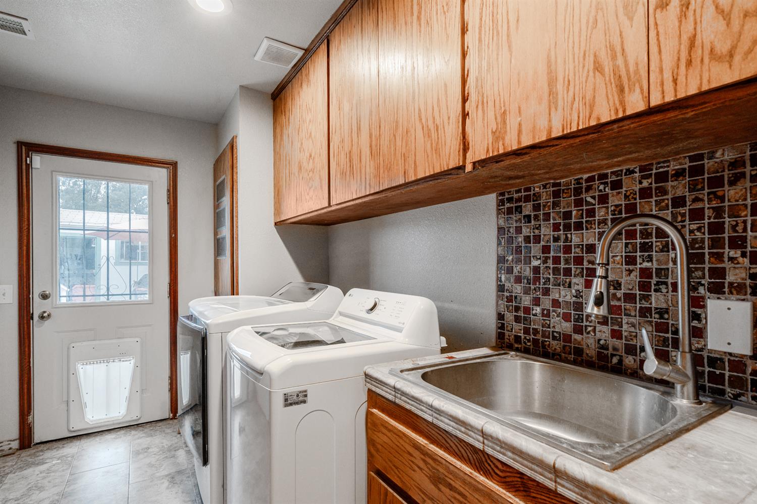 31144 James Ave, Madera, CA 93636