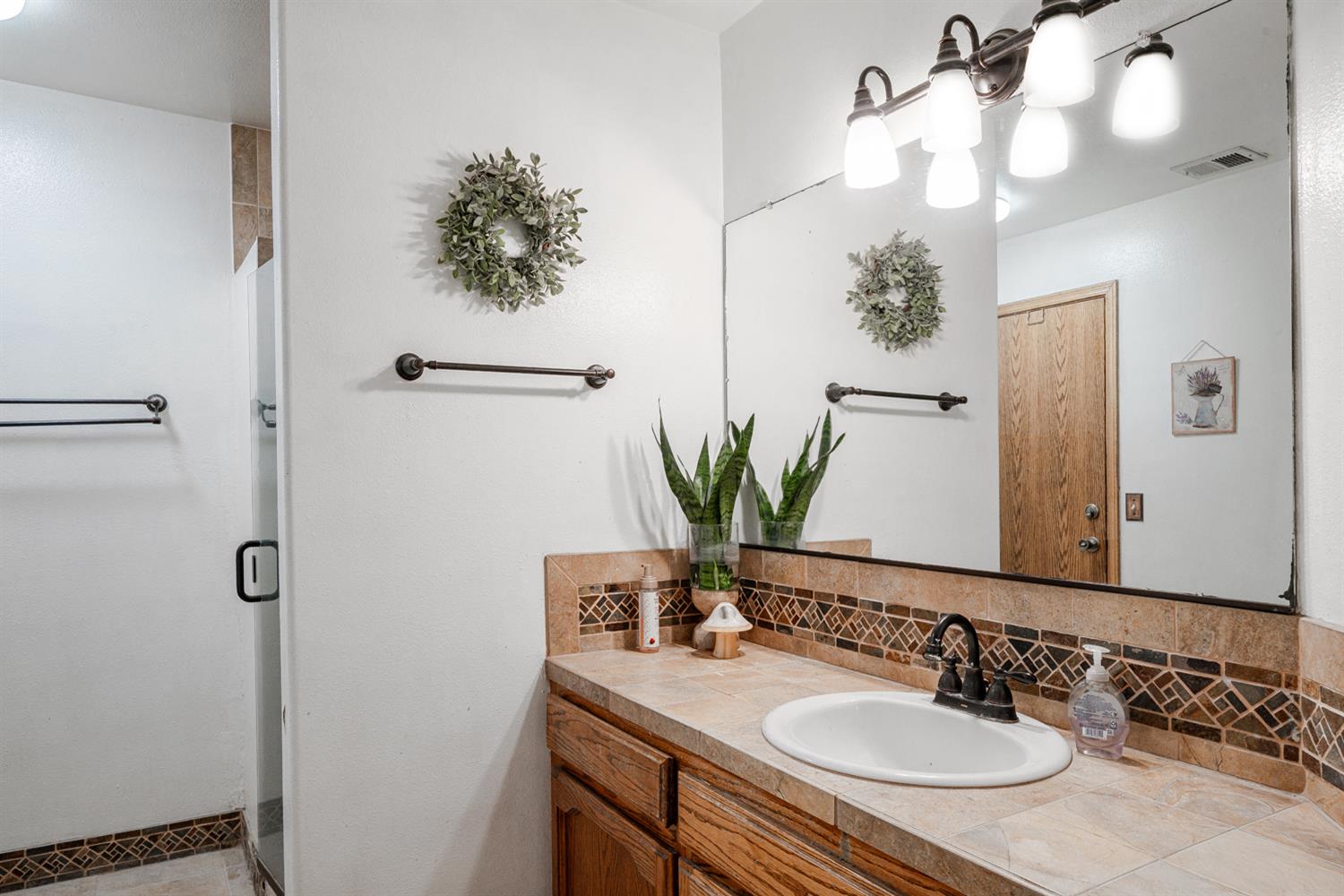 31144 James Ave, Madera, CA 93636