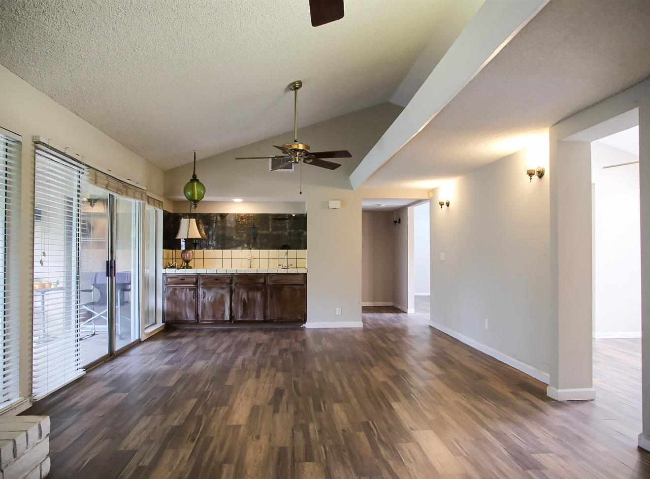 3027 W San Madele Ave, Fresno, CA 93711