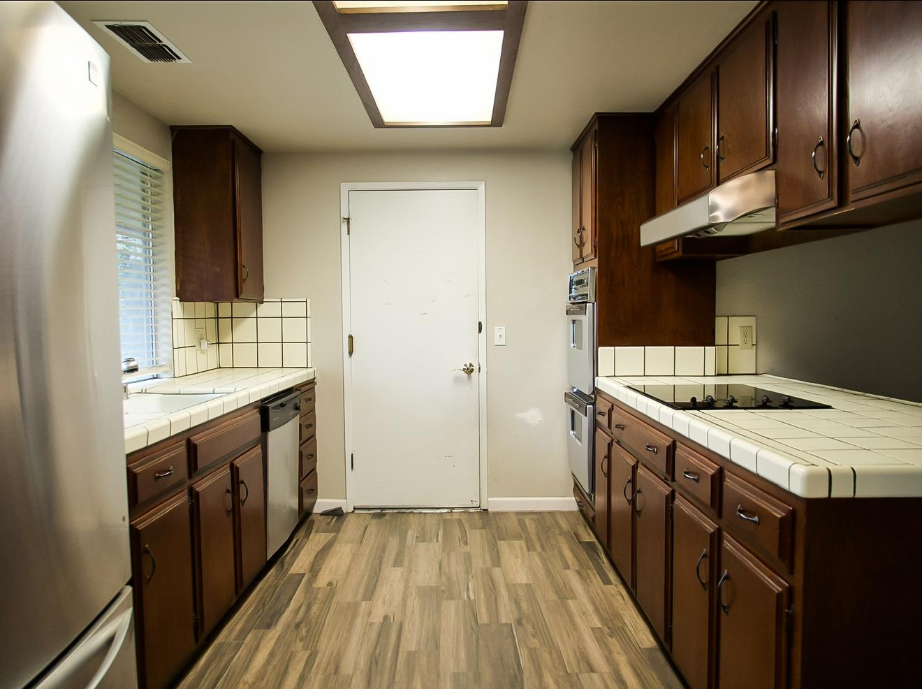 3027 W San Madele Ave, Fresno, CA 93711