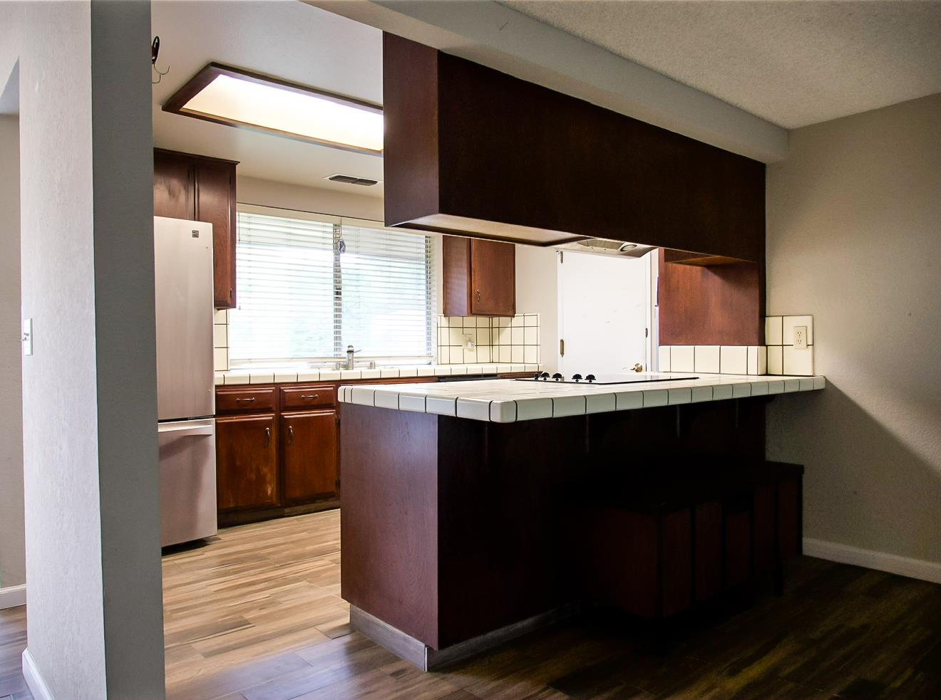 3027 W San Madele Ave, Fresno, CA 93711