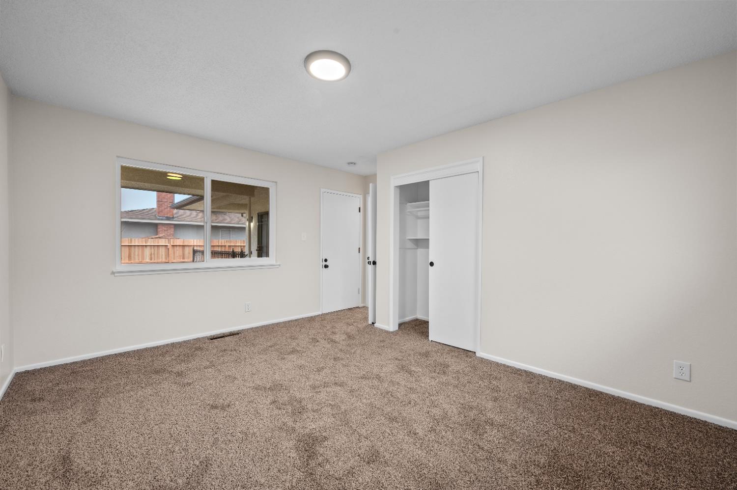 2834 N Hughes Ave, Fresno, CA 93705