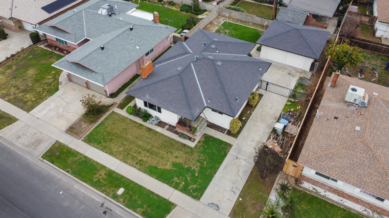 2834 N Hughes Ave, Fresno, CA 93705