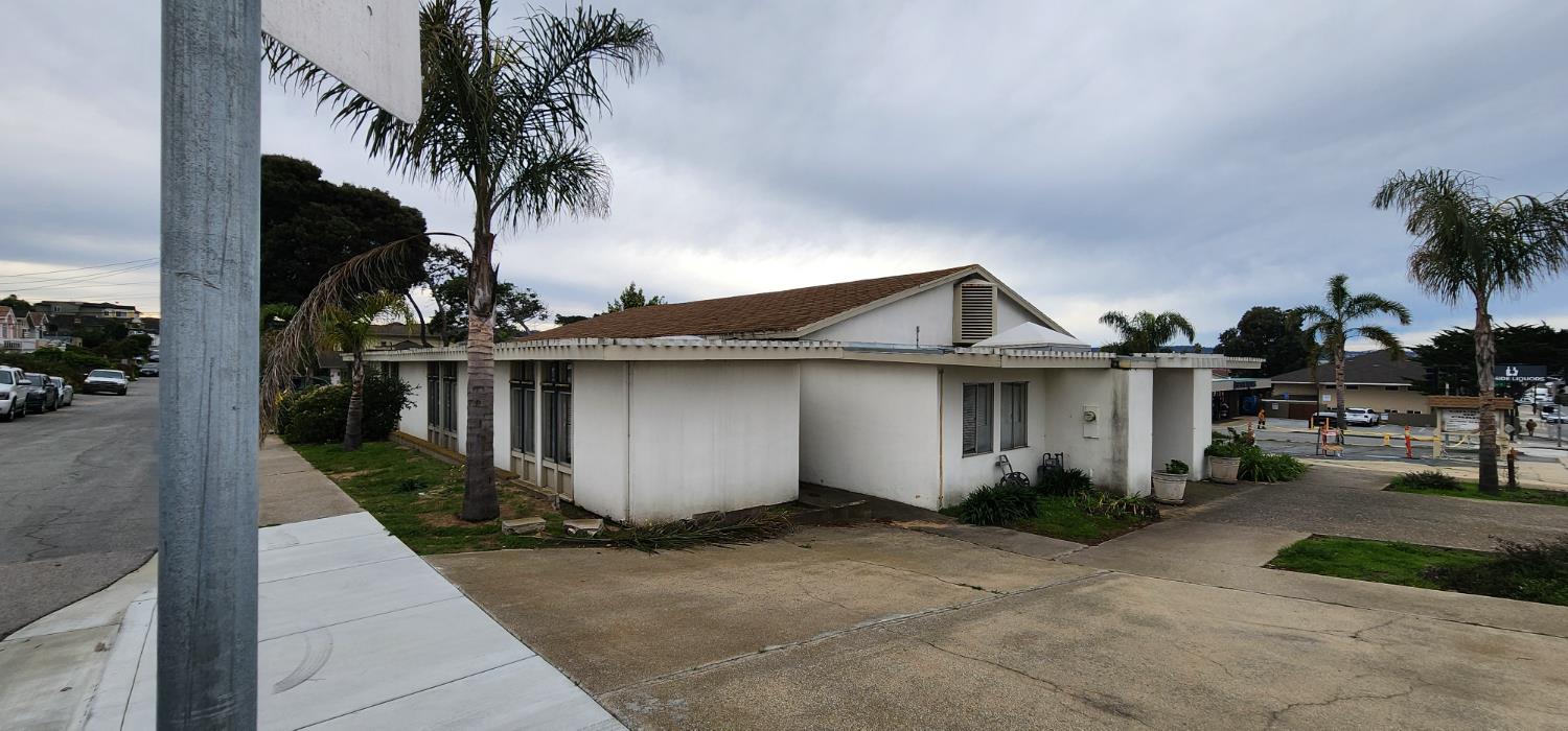 1310 Broadway Ave, Seaside, CA 93955