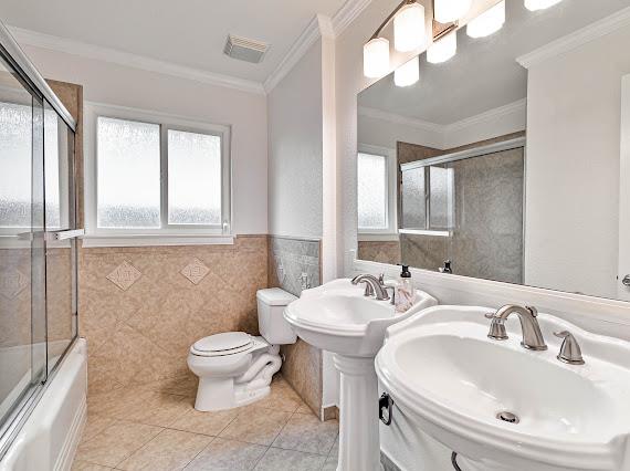 6035 E Lyell Ave, Fresno, CA 93727