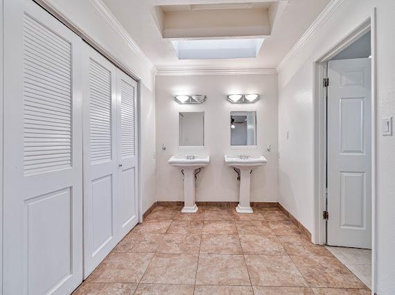 6035 E Lyell Ave, Fresno, CA 93727